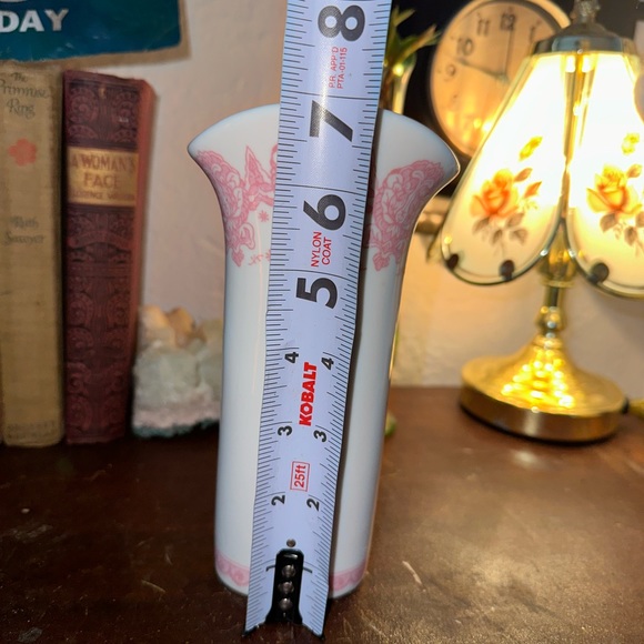 Vintage Beautiful Ftd Pink And White Vase - Picture 2 of 6